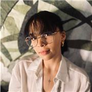 Entdecke die Welt: Spanischunterricht mit Larissa!